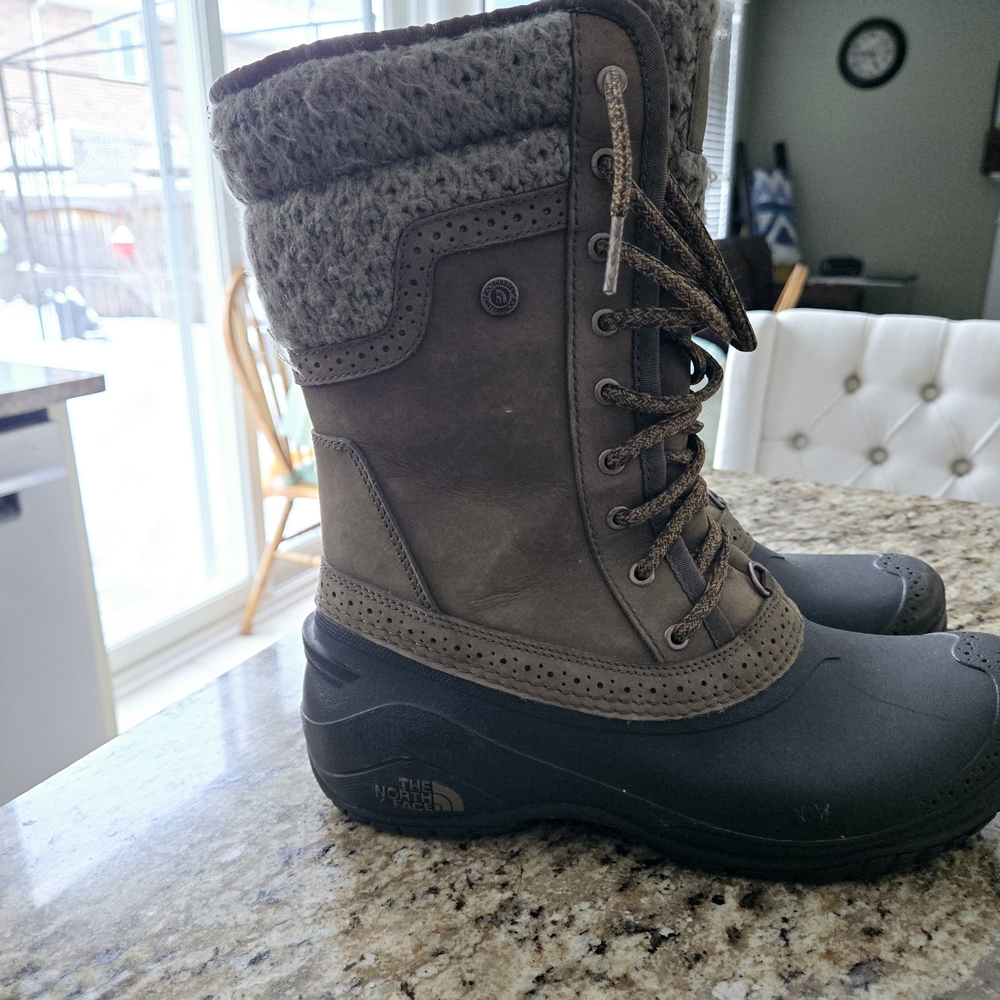 The North Face Womens Shellista II Mid Snow Boot Duck Green/wrought Winter Boots - Picture 2 of 5